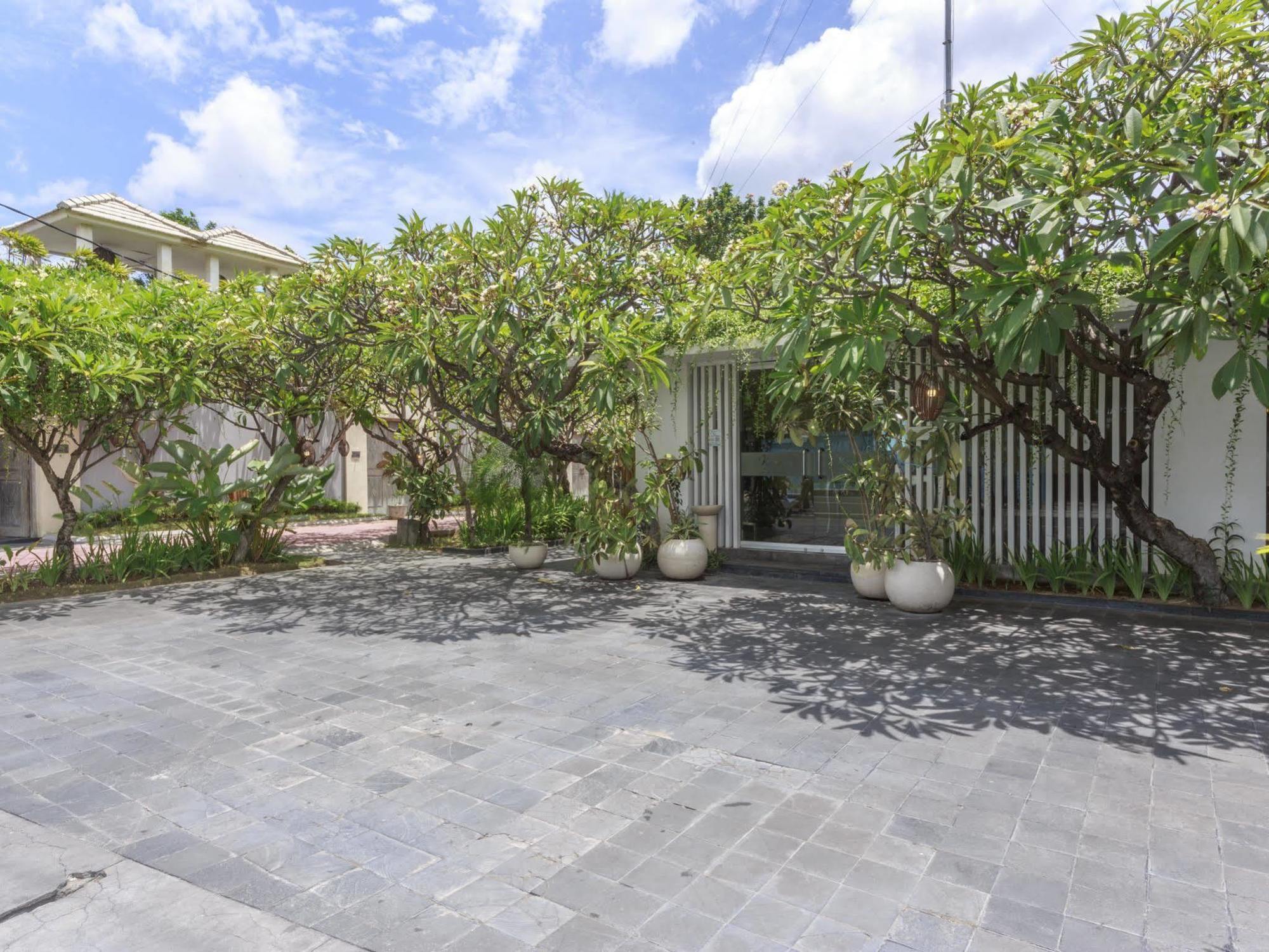 Kamuela Villas Seminyak Bagian luar foto