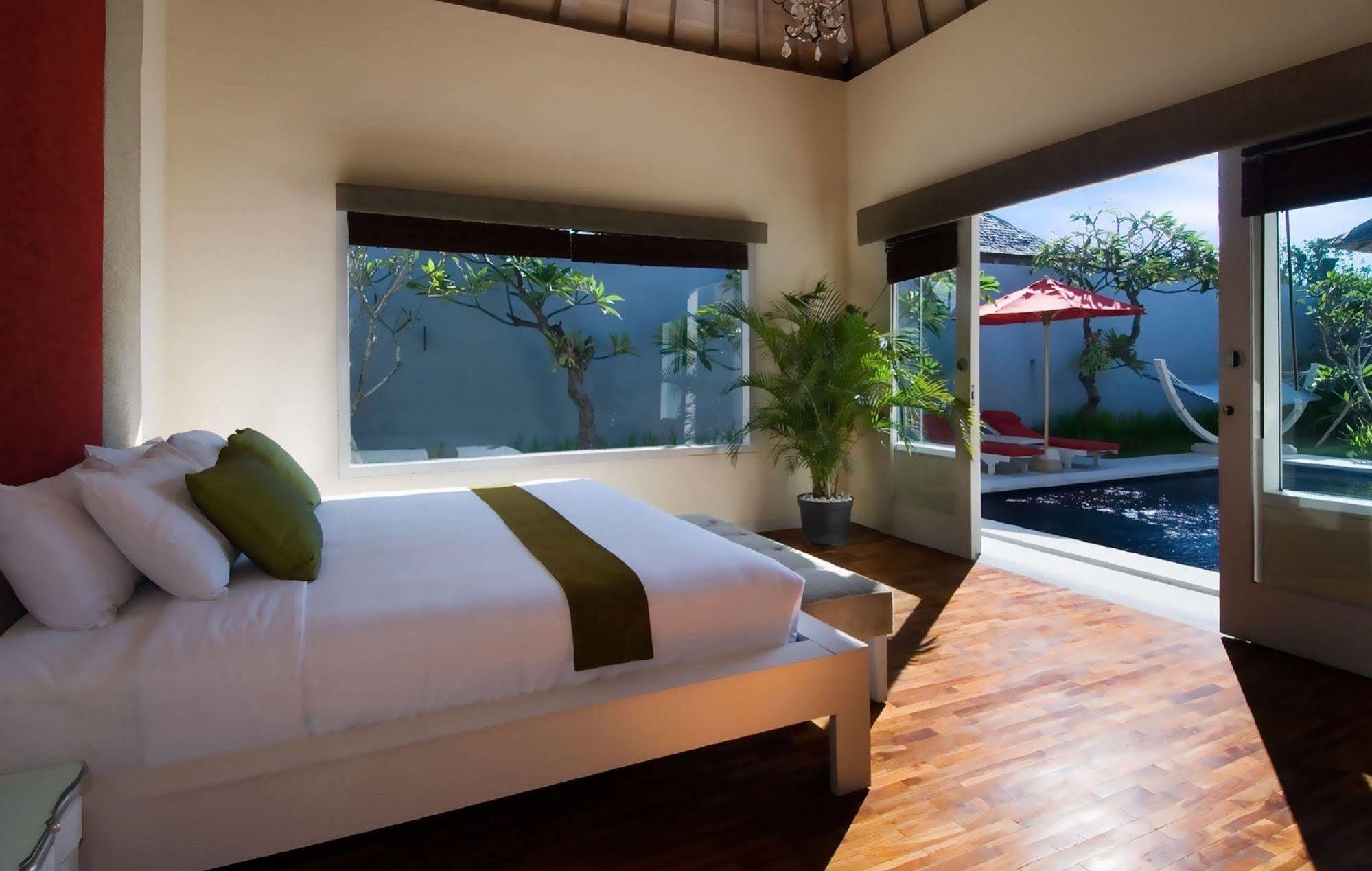 Kamuela Villas Seminyak Bagian luar foto