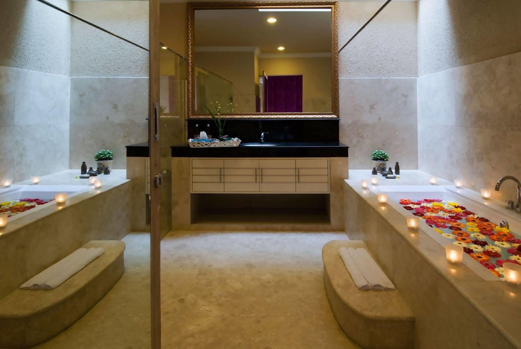 Kamuela Villas Seminyak Bagian luar foto